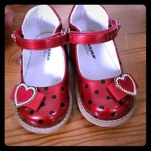 Shoes toddler size 8